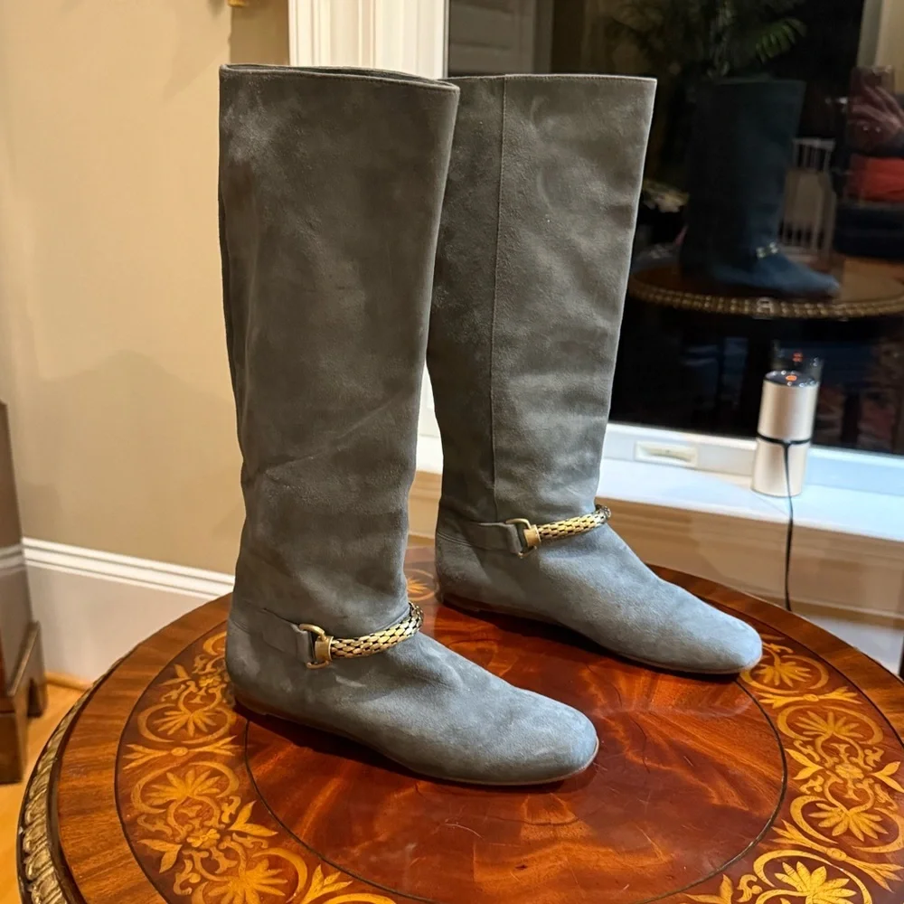 Vintage Y2K Botkier Grey Suede Knee high boots w/Gold Chain Size 37.5/7 $398